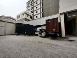Quartz Industrial Building (D13), Factory #632364681